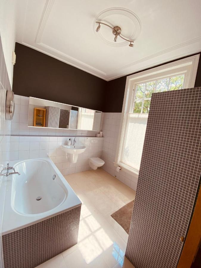Juliana Boutique Guestrooms Эйндховен Экстерьер фото